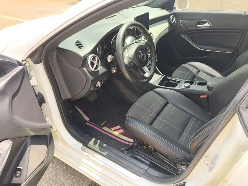 Mercedes-Benz CLA 2016 — фото 16