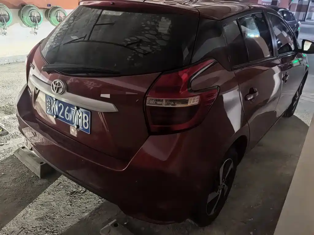 Toyota Yaris L 2021