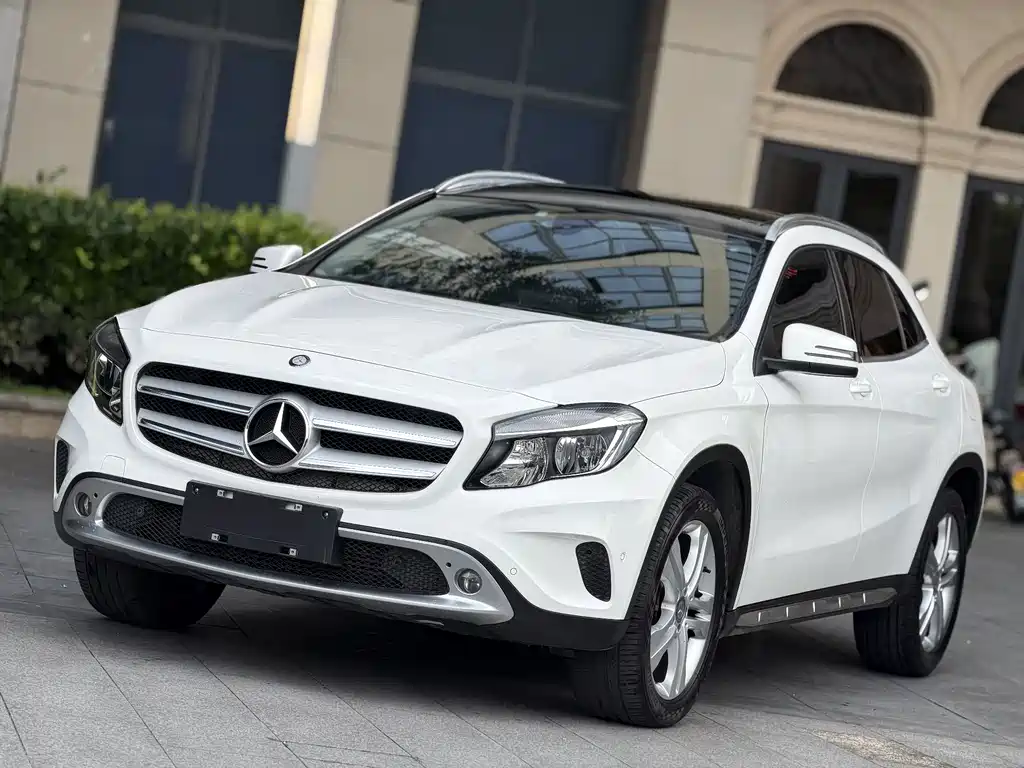 Mercedes-Benz GLA 2016