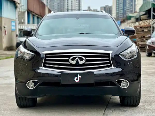 Infiniti FX 2012