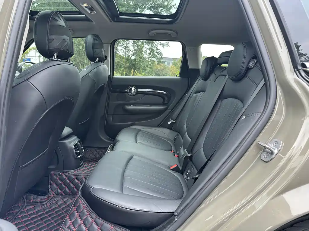 MINI Clubman 2019 — фото 10