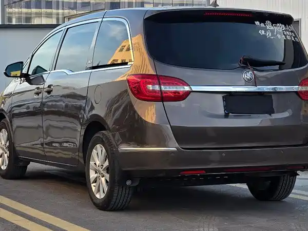 Buick GL8 2016
