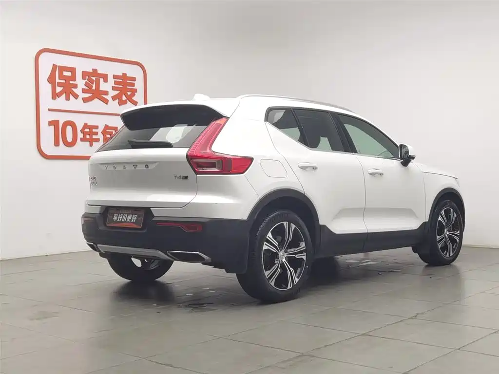 Volvo XC40 2019 — фото 2