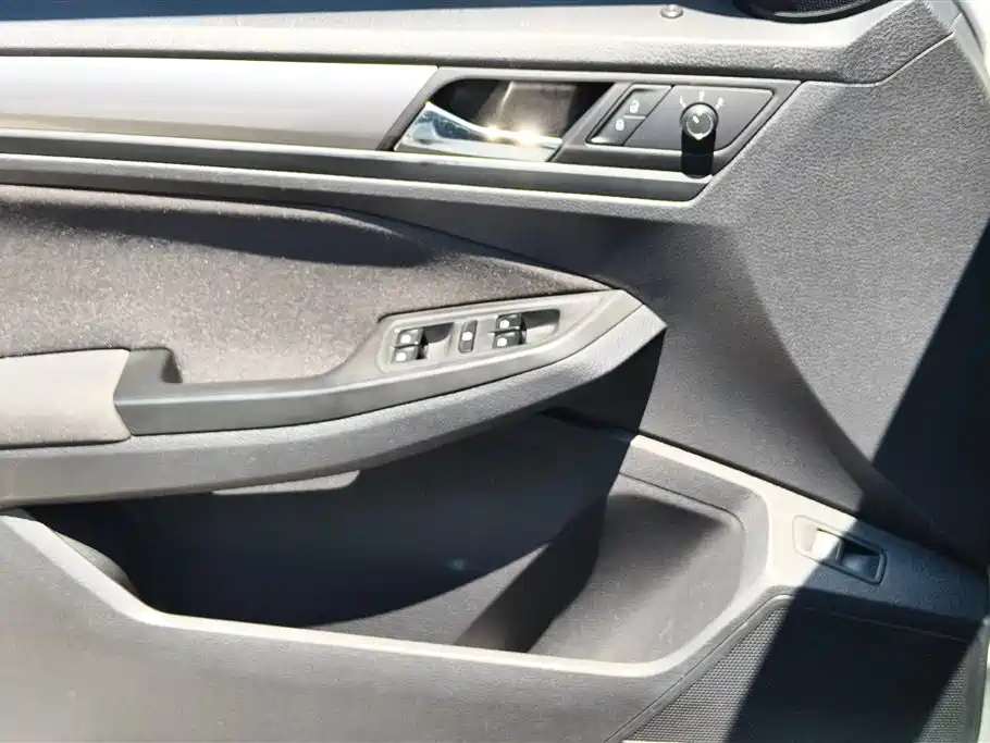 Volkswagen Bora 2021