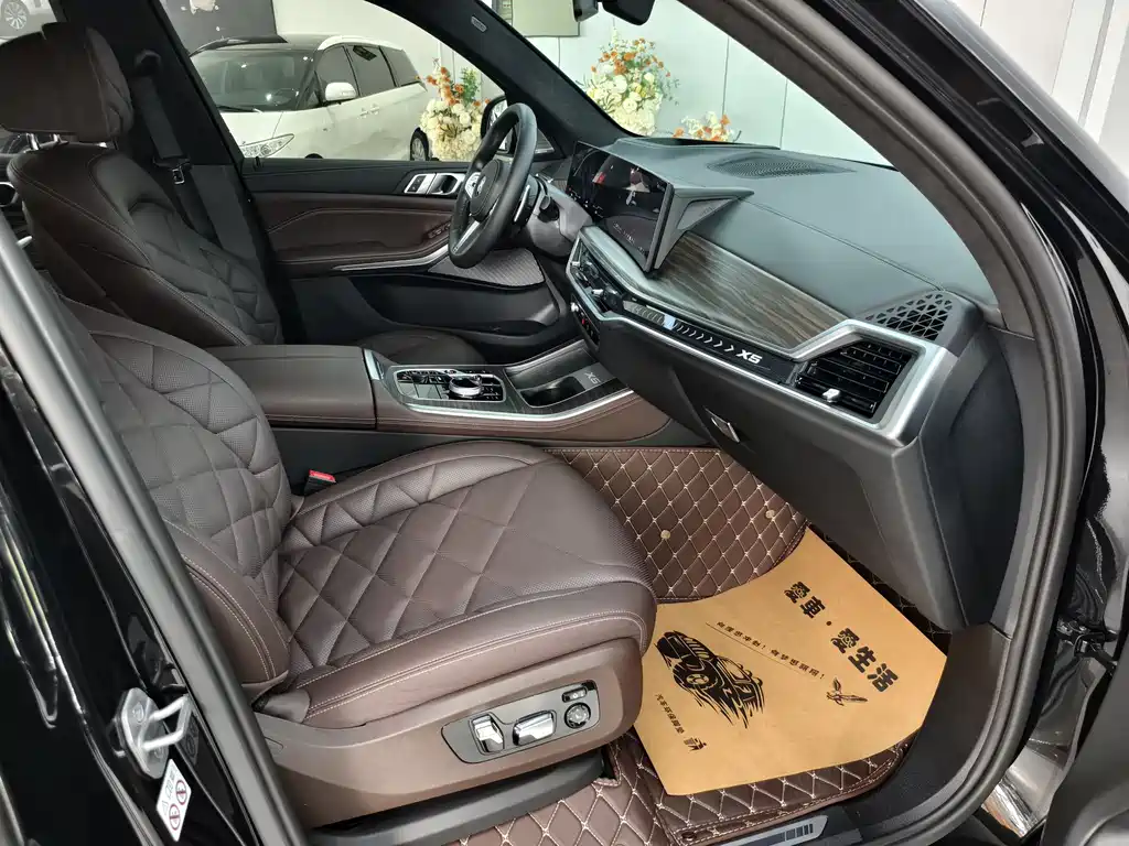 BMW X5 2024