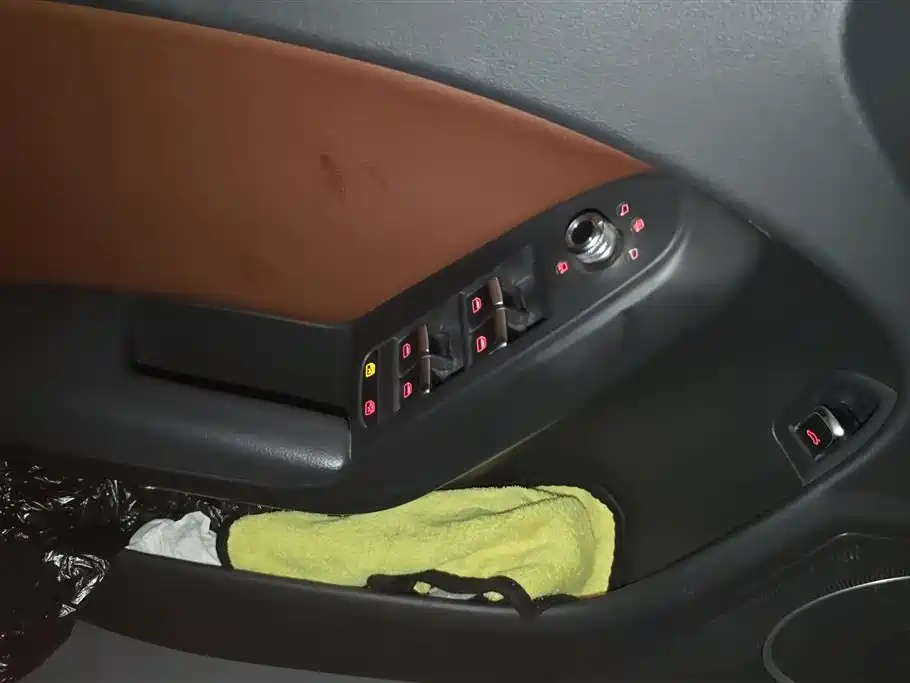 Audi A4L 2016