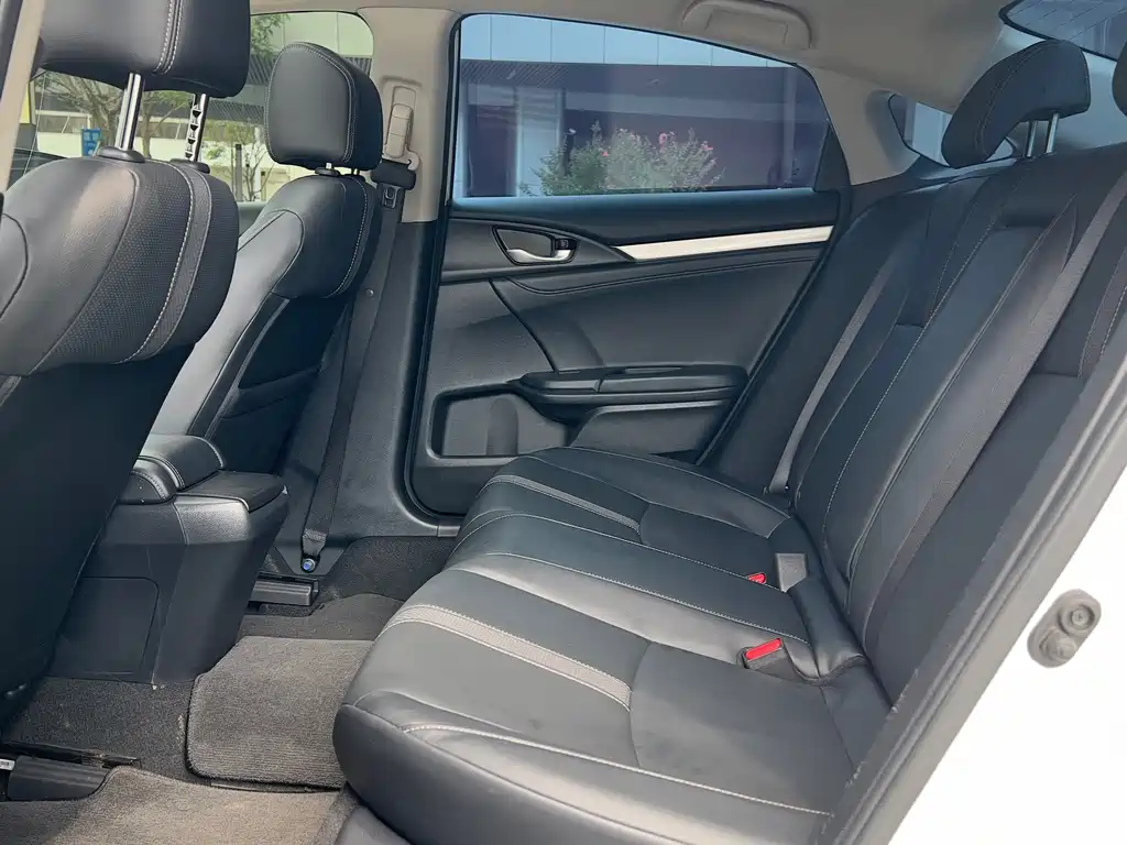 Honda Civic 2020 — фото 13