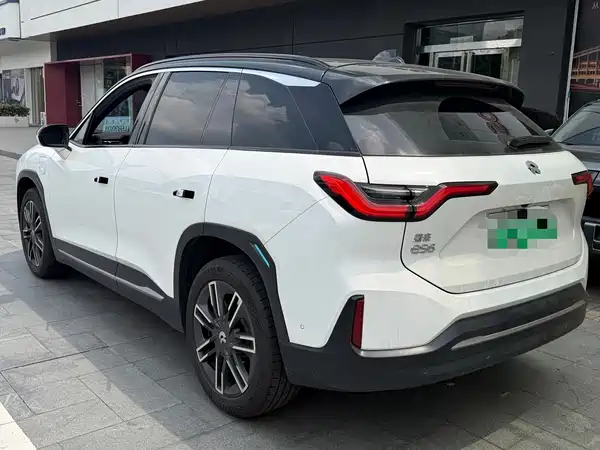 NIO ES6 2021