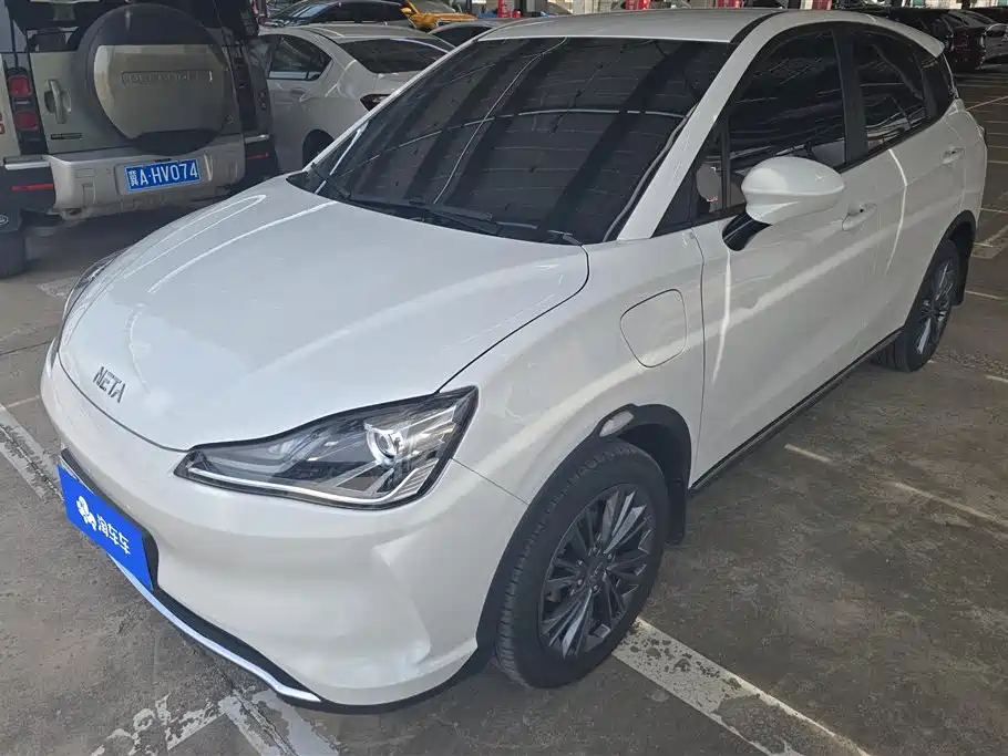 Neta V 2022