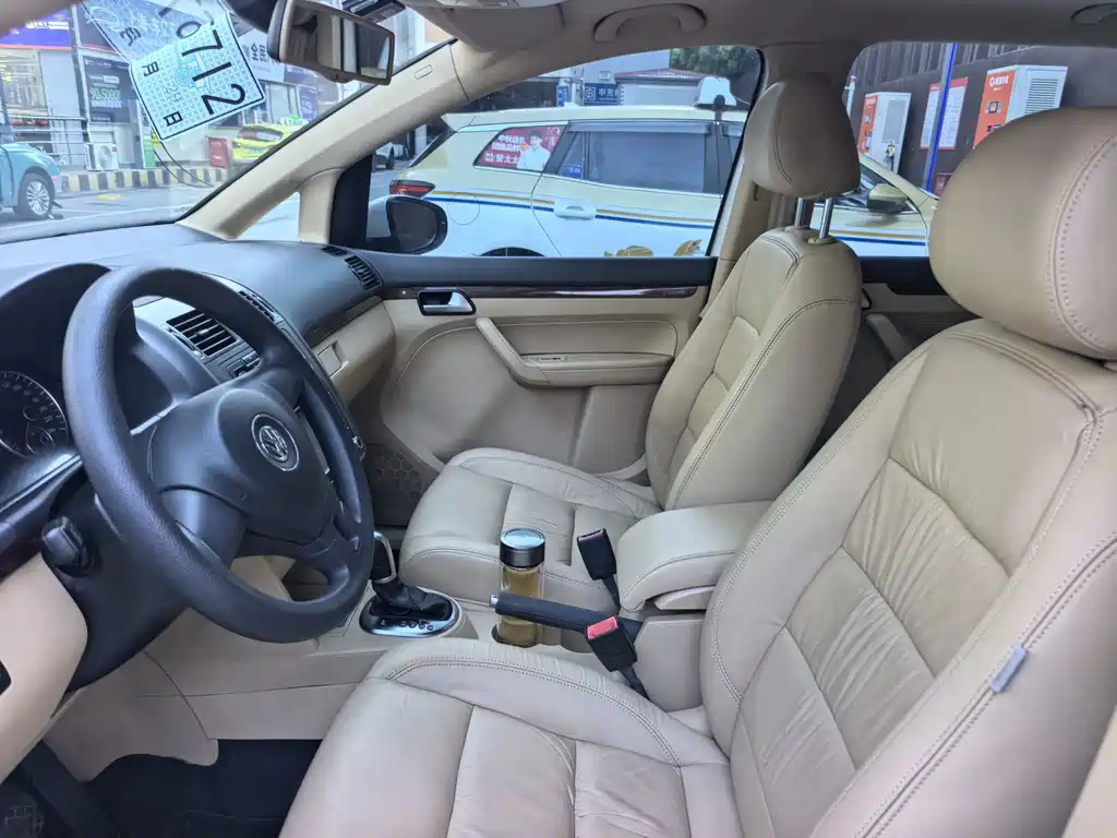 Volkswagen Touran 2015