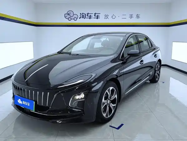 Hongqi E-QM5 2023