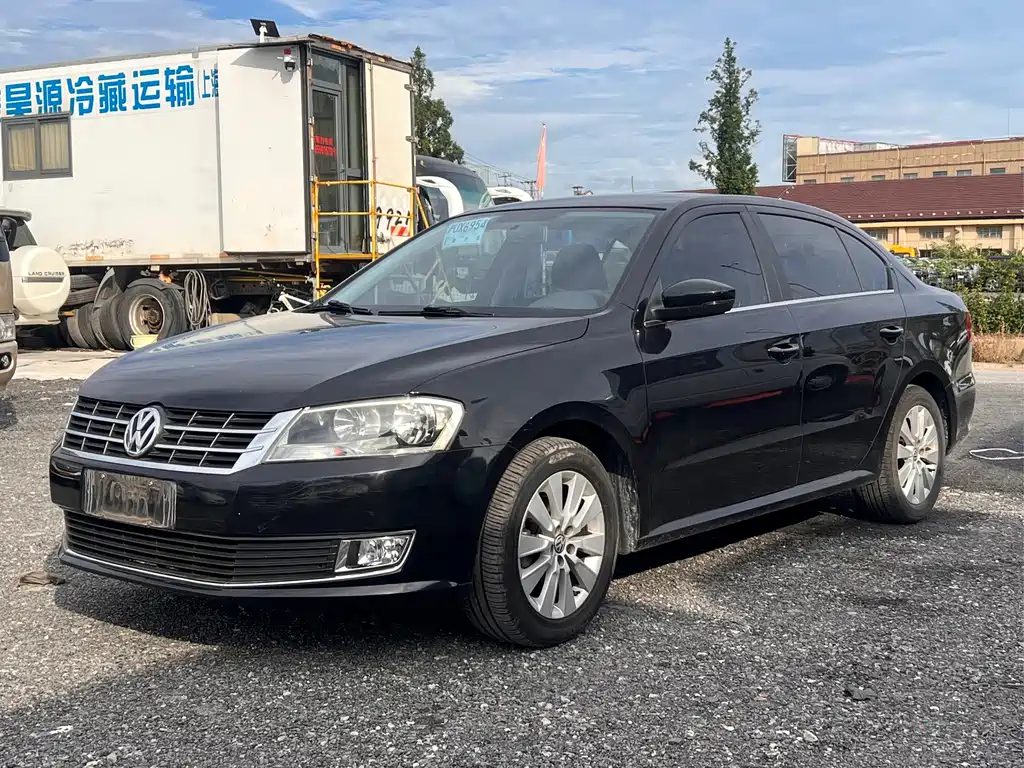 Volkswagen Lavida 2013