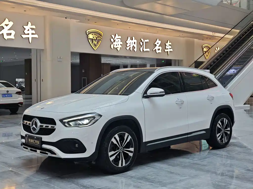 Mercedes-Benz GLA 2023