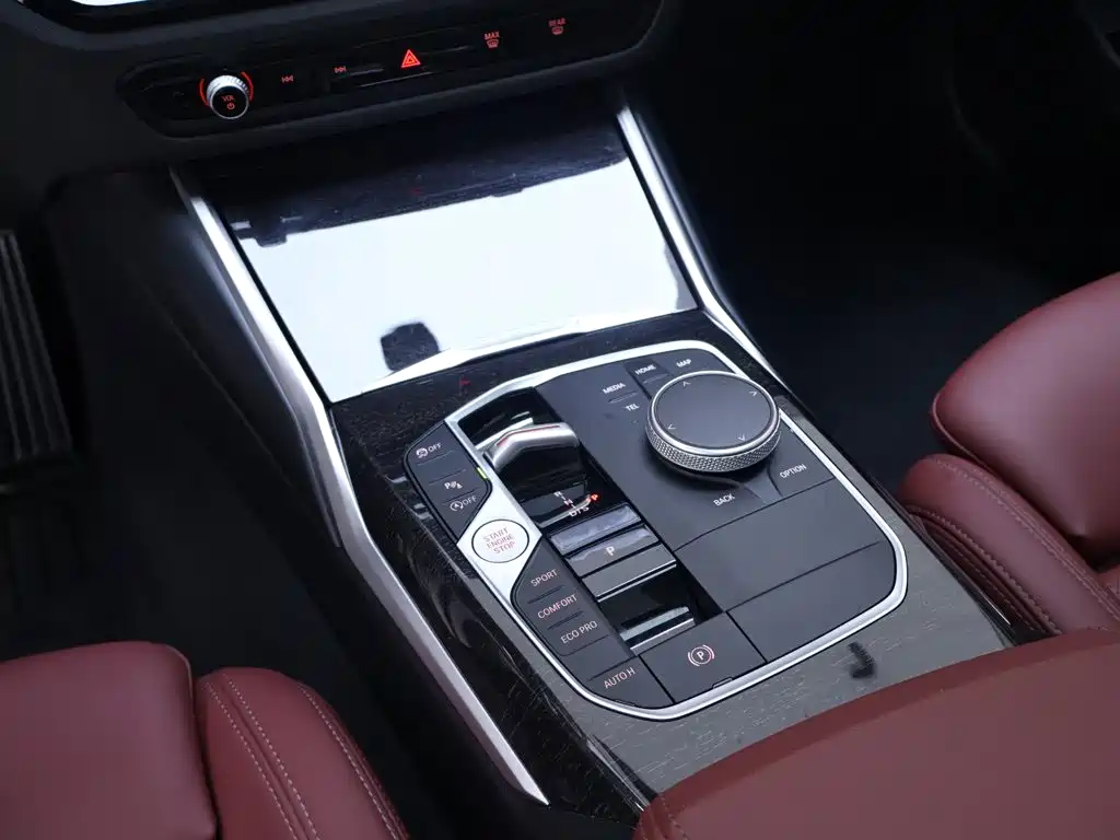 BMW 3 Series 2023 — фото 12