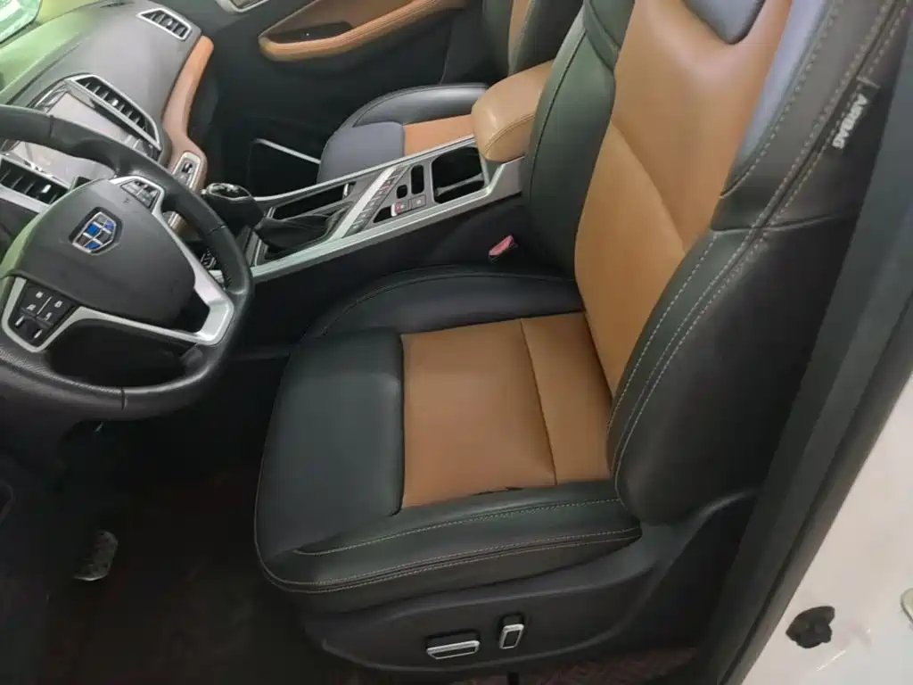 Geely Vision X6 2018 — фото 15