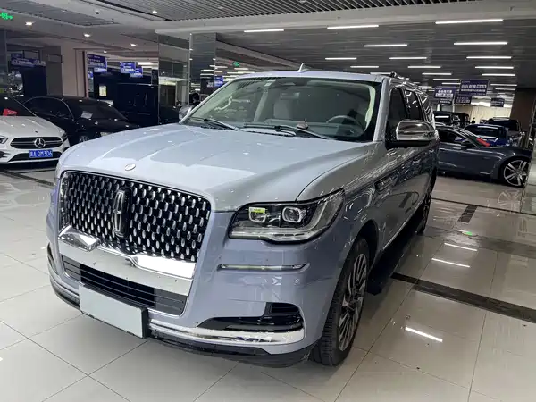 Lincoln Navigator 2023