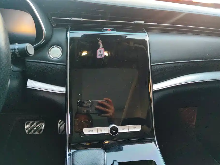 Roewe RX5 MAX 2021 — фото 13