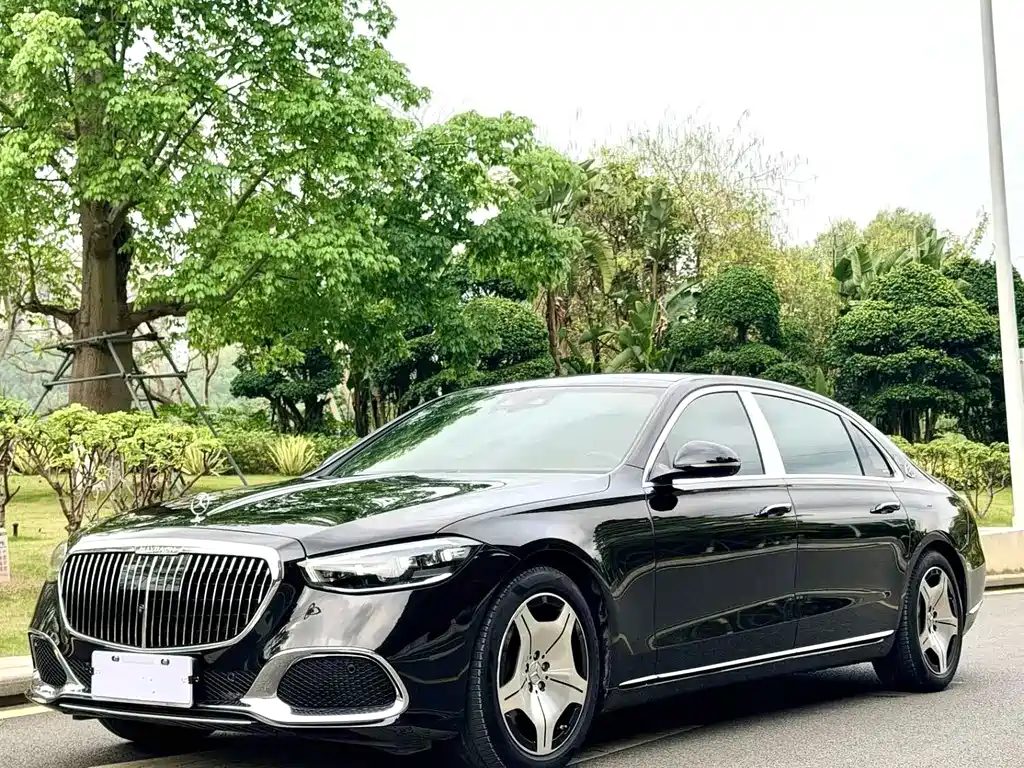 Mercedes-Benz S-Class 2023