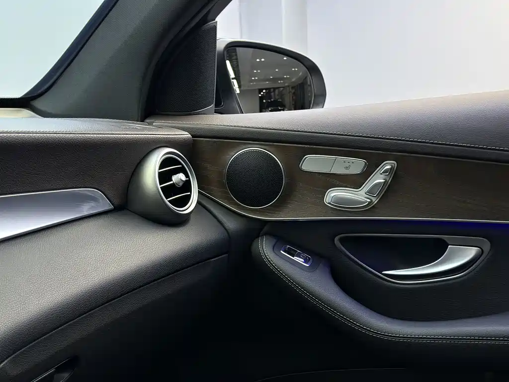 Mercedes-Benz GLC 2022 — фото 22
