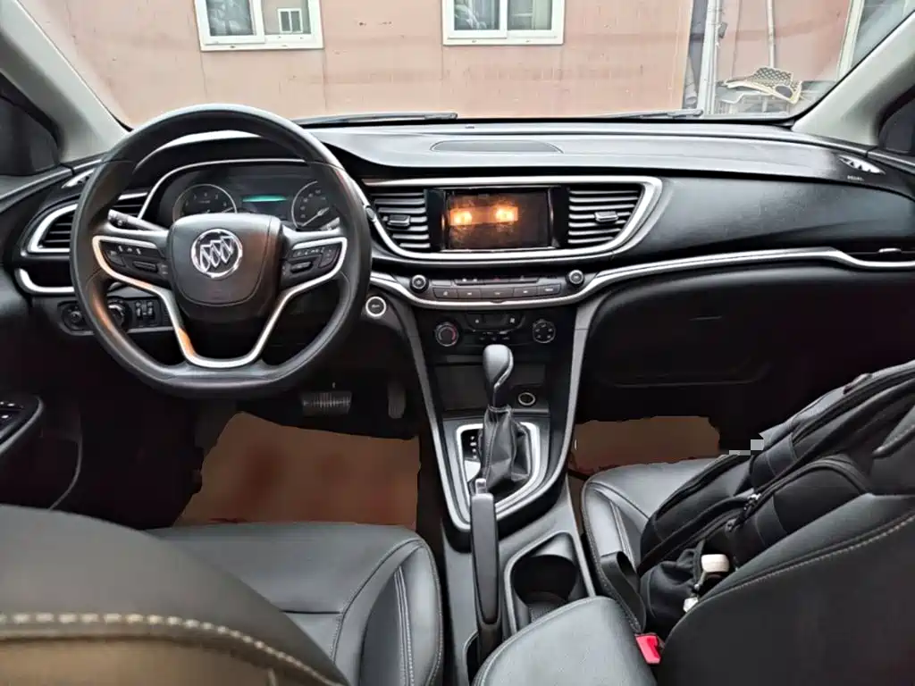 Buick Excelle 2022 — фото 10