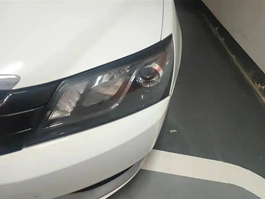 Geely Emgrand 2015