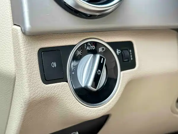 Mercedes-Benz GLK-Class 2013