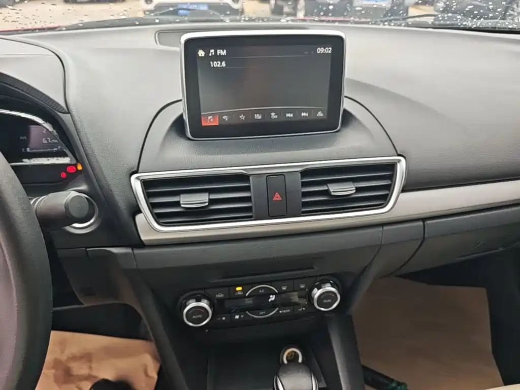 Mazda 3 Angkesela 2015 — фото 13
