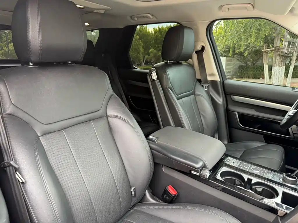Land Rover Discovery 2019 — фото 4