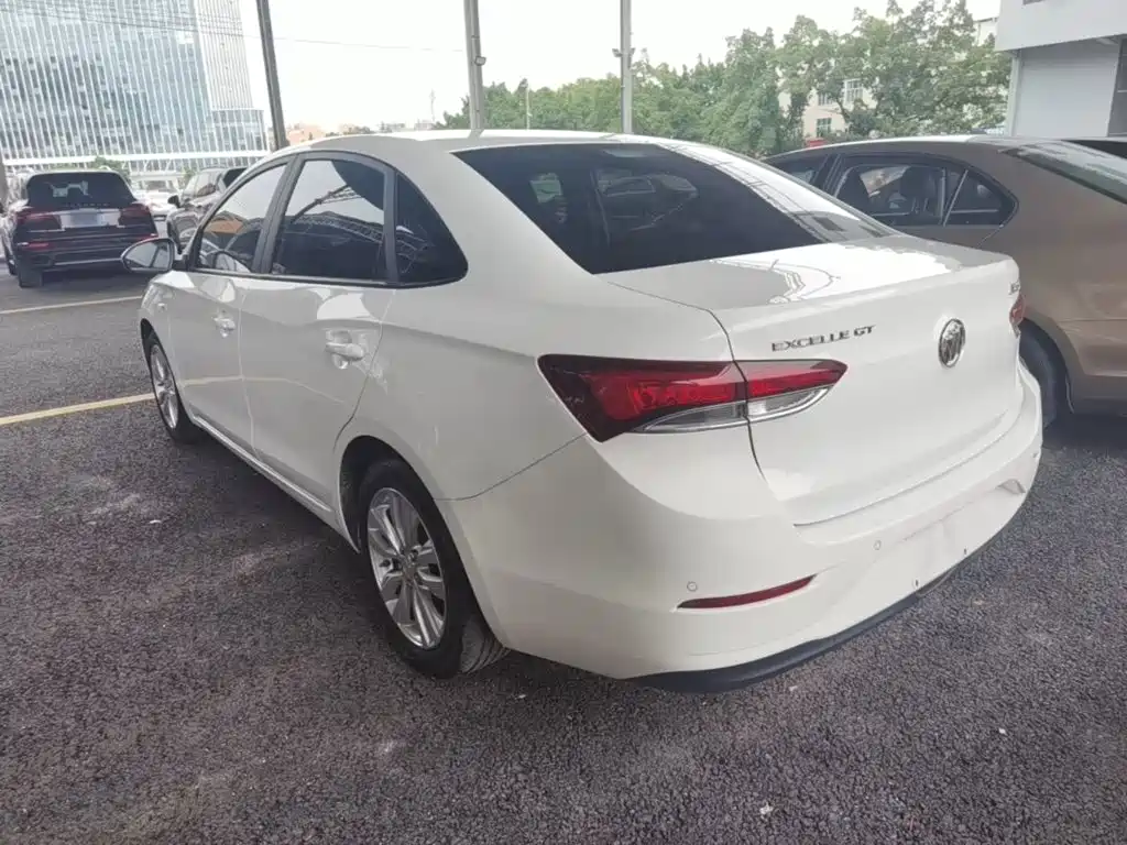 Buick Excelle 2021