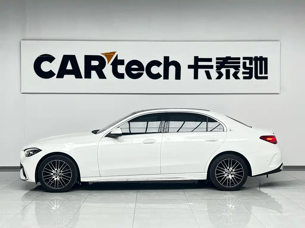 Mercedes-Benz C-Class 2023 — фото 5