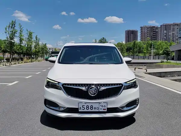 Buick GL6 2019