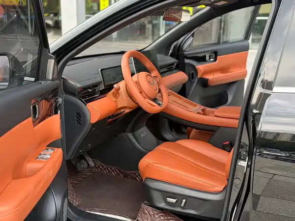 Wuling Starlight S 2025