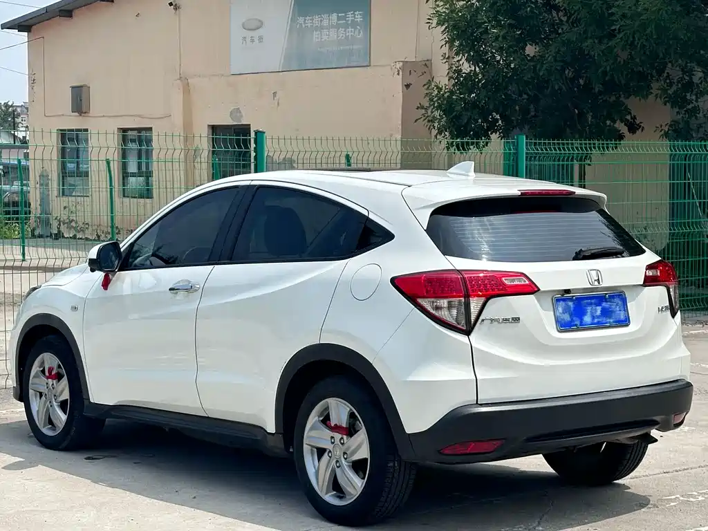 Honda Vezel 2022 — фото 9