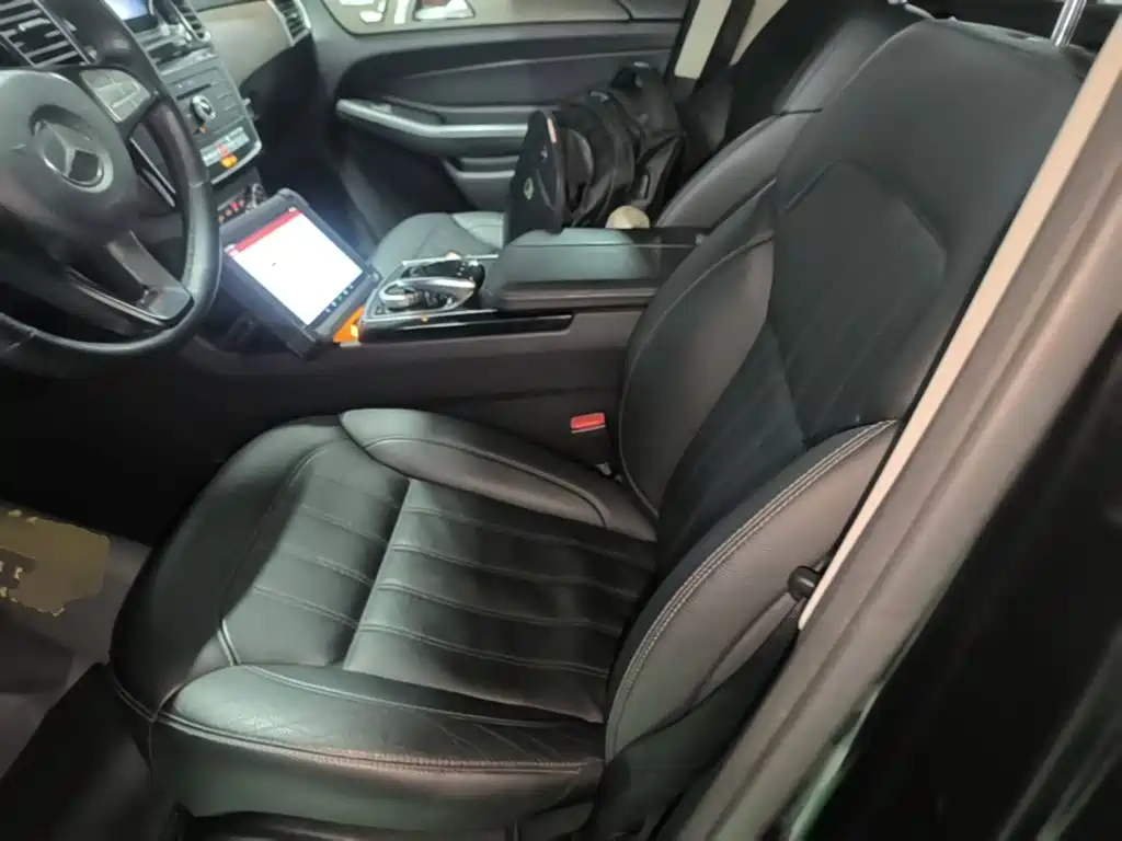 Mercedes-Benz GLE 2016 — фото 15