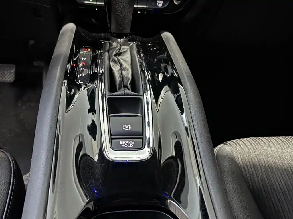 Honda Vezel 2022 — фото 15