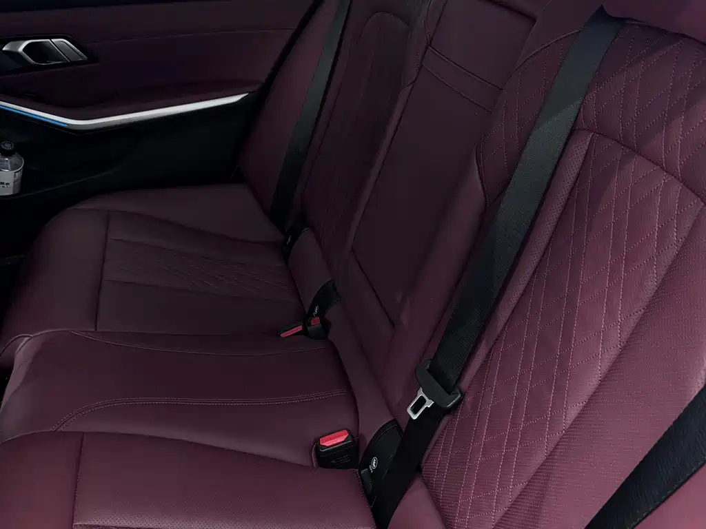 BMW i3 2024 — фото 11