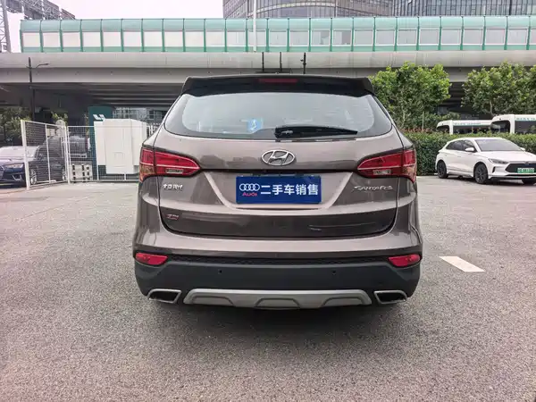 Hyundai Santa Fe 2015