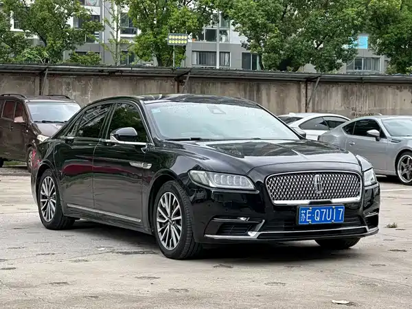 Lincoln Continental 2017