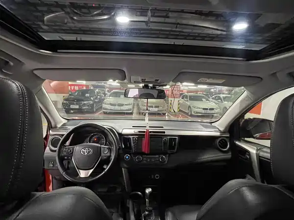 Toyota RAV4 2013