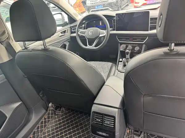 Volkswagen Sagitar 2025