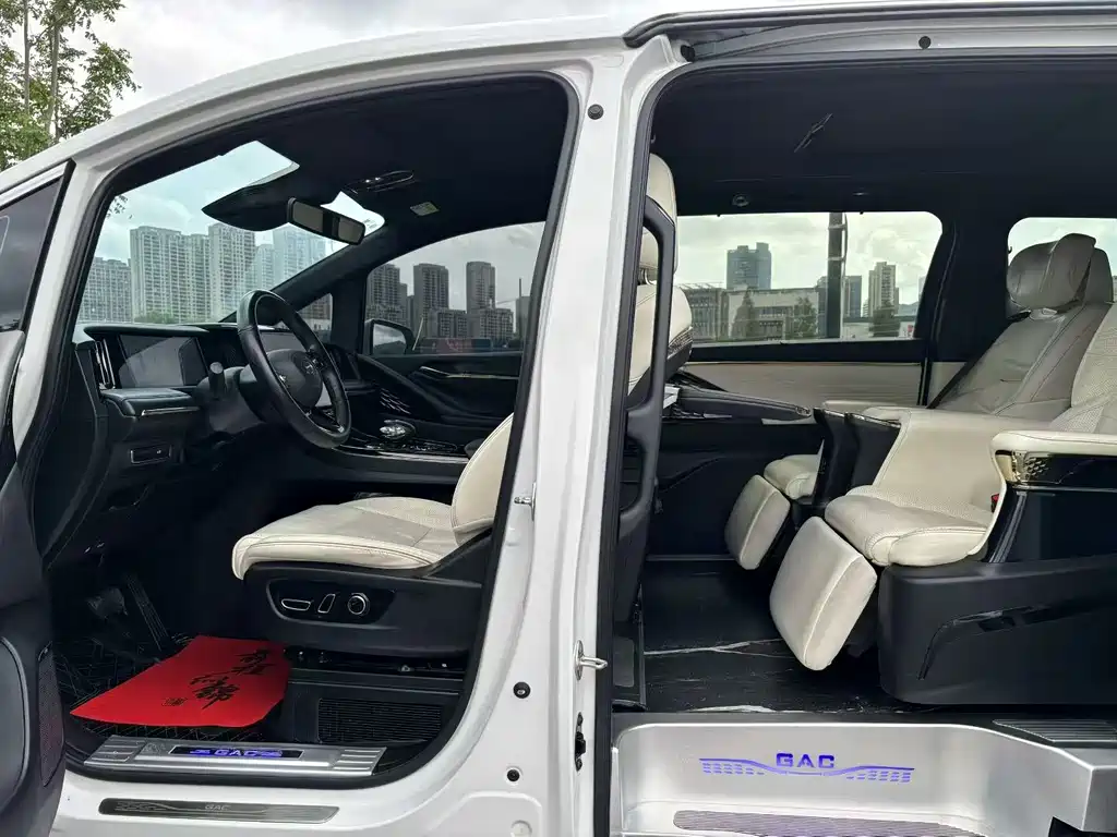 GAC Trumpchi M8 2023 — фото 4