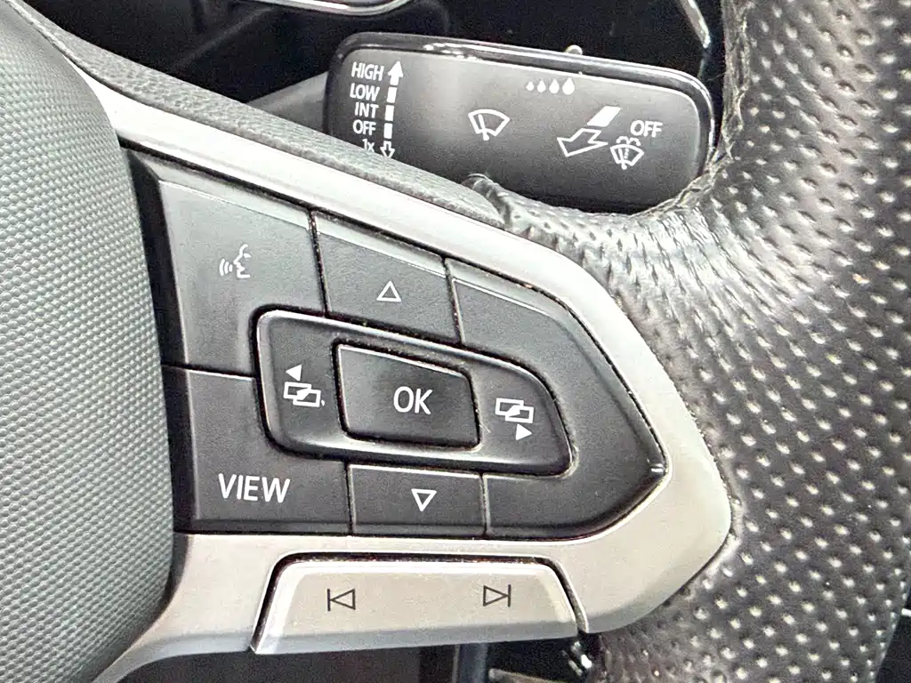 Volkswagen Passat 2022 — фото 12