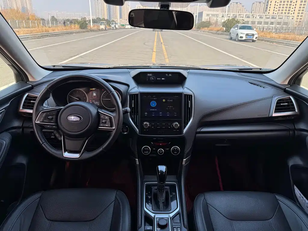 Subaru Forester 2019 — фото 20