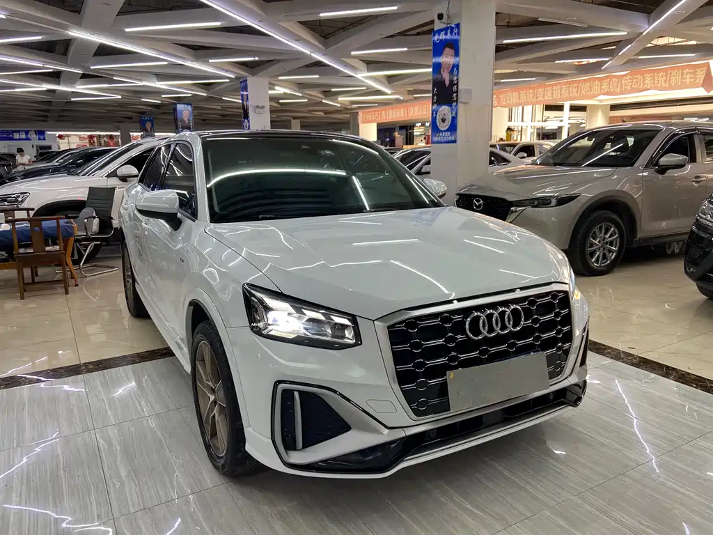 Audi Q2L 2022