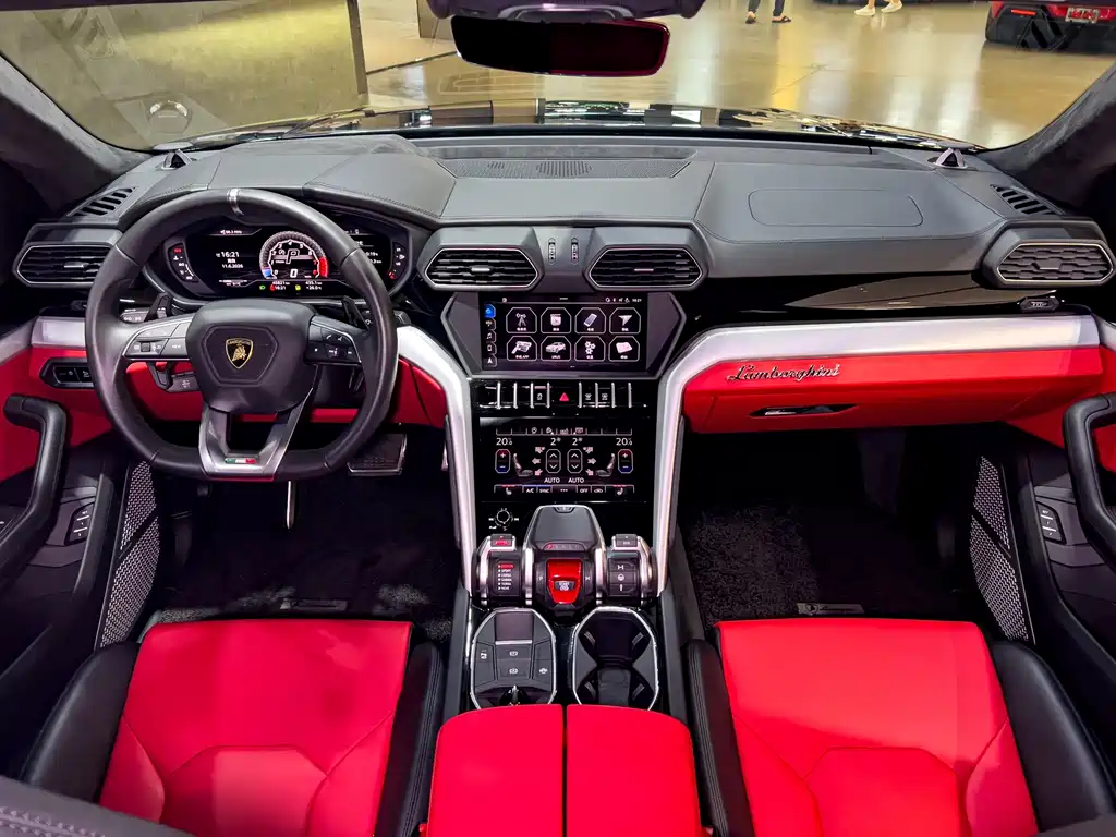 Lamborghini Urus 2019 — фото 6
