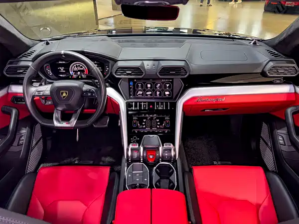 Lamborghini Urus 2019