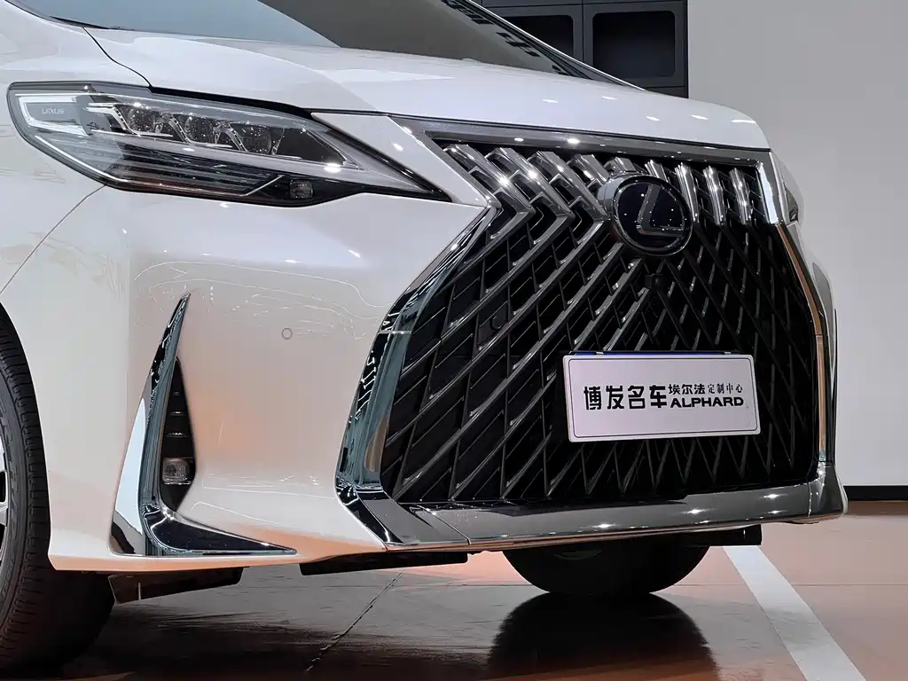 Lexus LM 2022 — фото 4