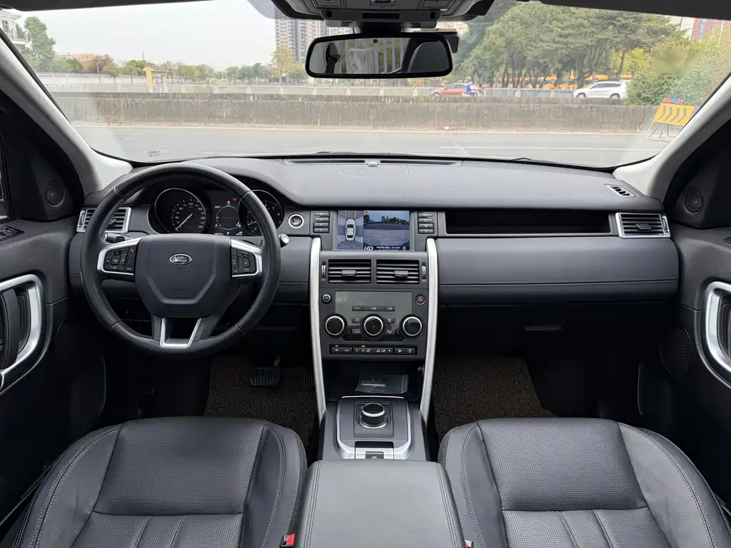 Land Rover Discovery Sport 2018 — фото 9