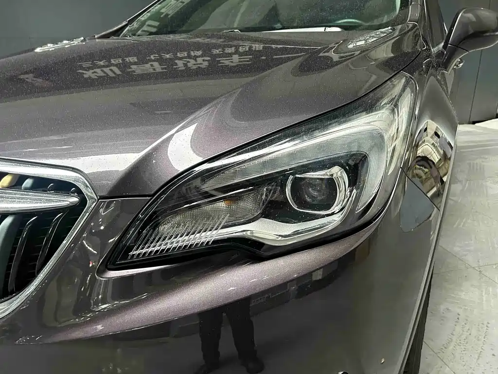 Buick Envision Plus 2018