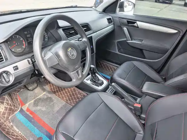 Volkswagen Lavida 2013